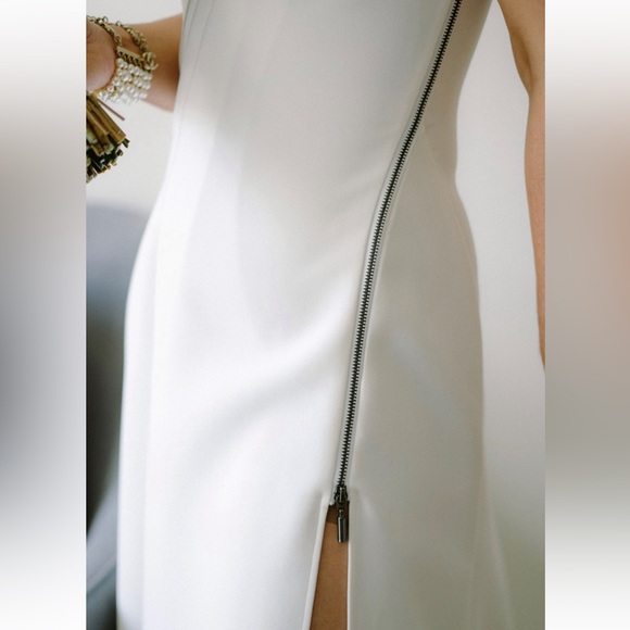 Toni Maticevski Virtuoso - Designer Wedding dress - Picture 5 of 15